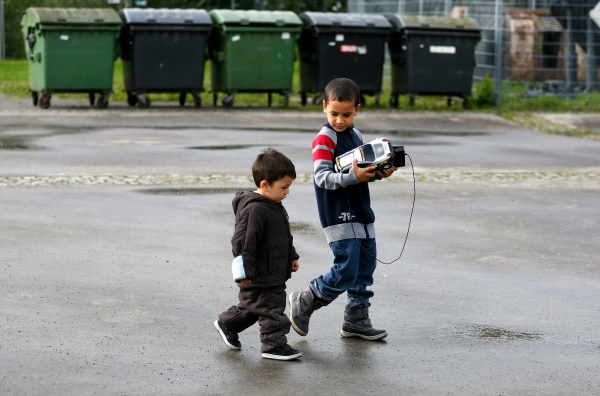 Syrian refugee kids in germany